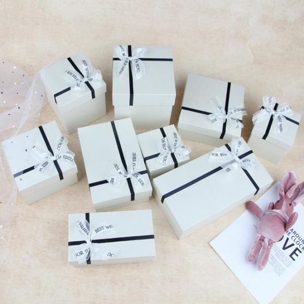 Present Wrapping Boxes