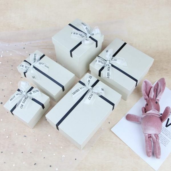 Present Wrapping Boxes