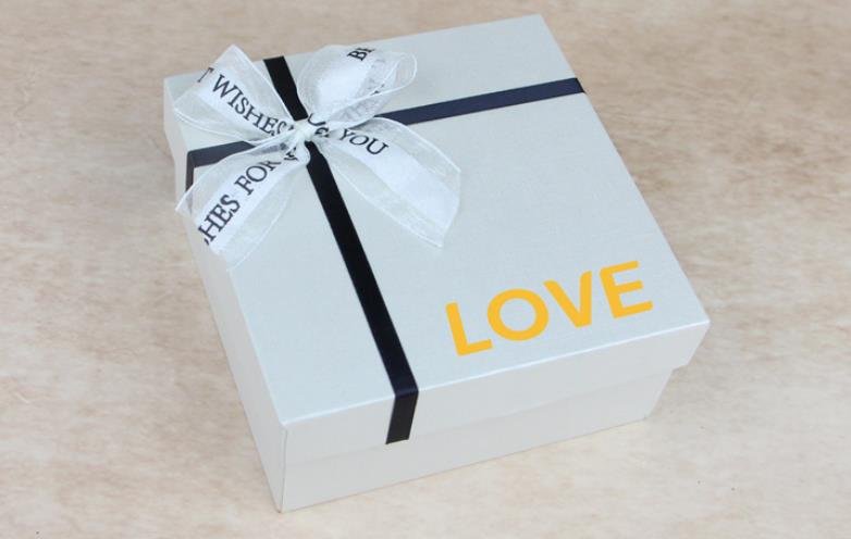 Present Wrapping Boxes